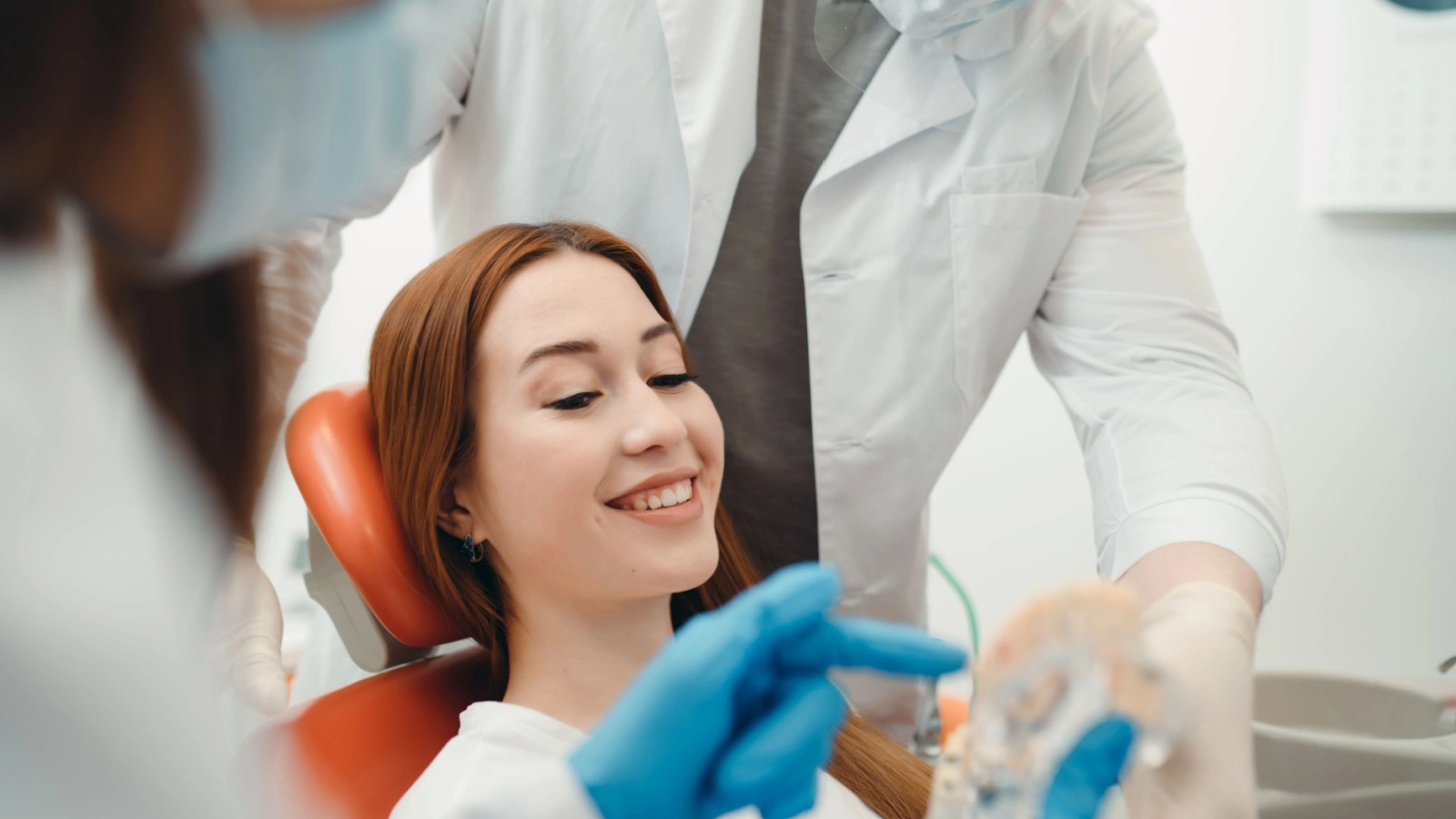 ما هو برد الأسنان؟ وما هي الحالات التي تستدعي هذا الإجراء؟