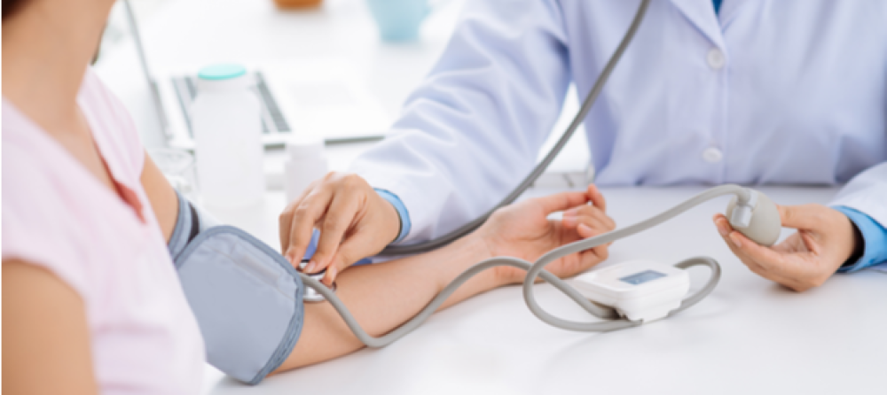 ما أعراض ضغط الدم المنخفض؟ وكيف يمكن علاجه؟