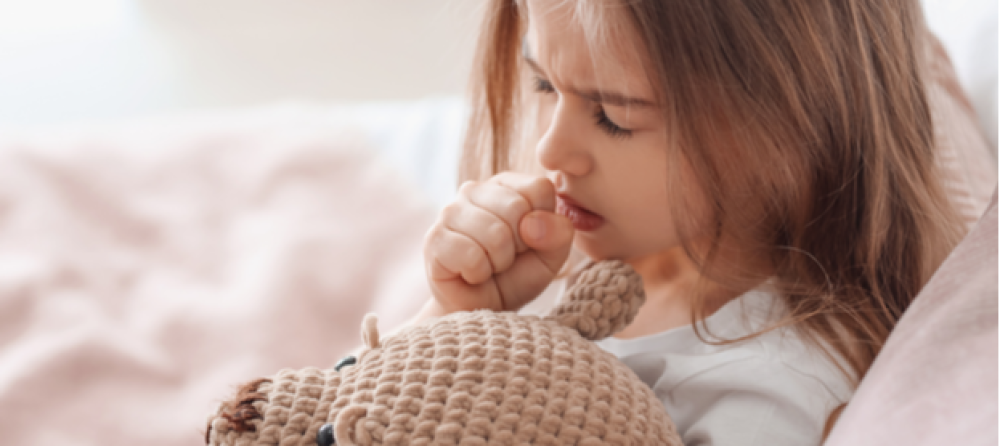 ما أسباب الكحة عند الأطفال؟ وكيف يمكن علاجها؟