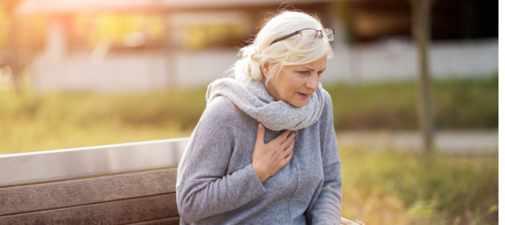 ما أسباب عدم انتظام ضربات القلب لكبار السن؟ وكيف يتم علاجها؟