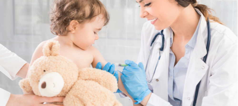 ما هو تطعيم التسع شهور؟ وكيف نقلل الآثار الجانبية له؟