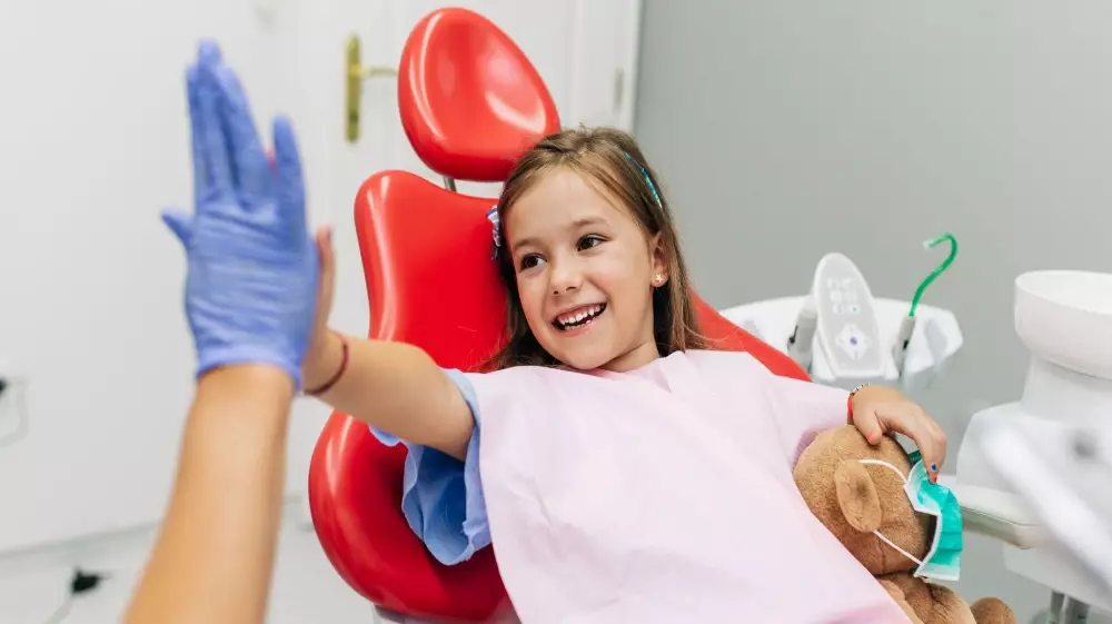 ما فوائد فلورايد الأسنان للأطفال؟