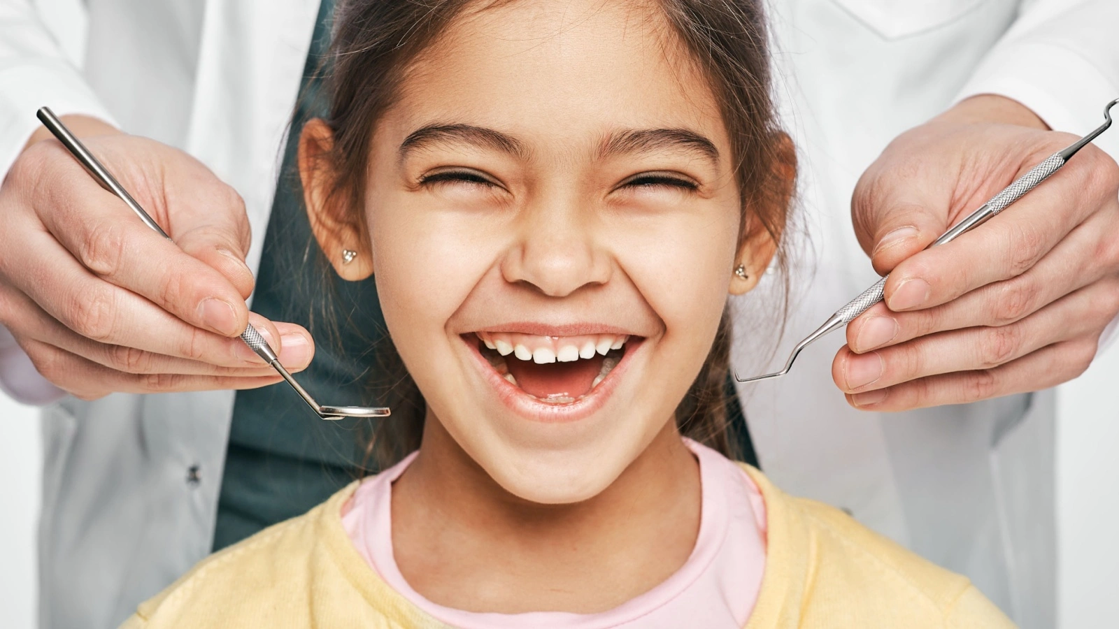ما هو أفضل فيتامين لتقوية أسنان الأطفال؟