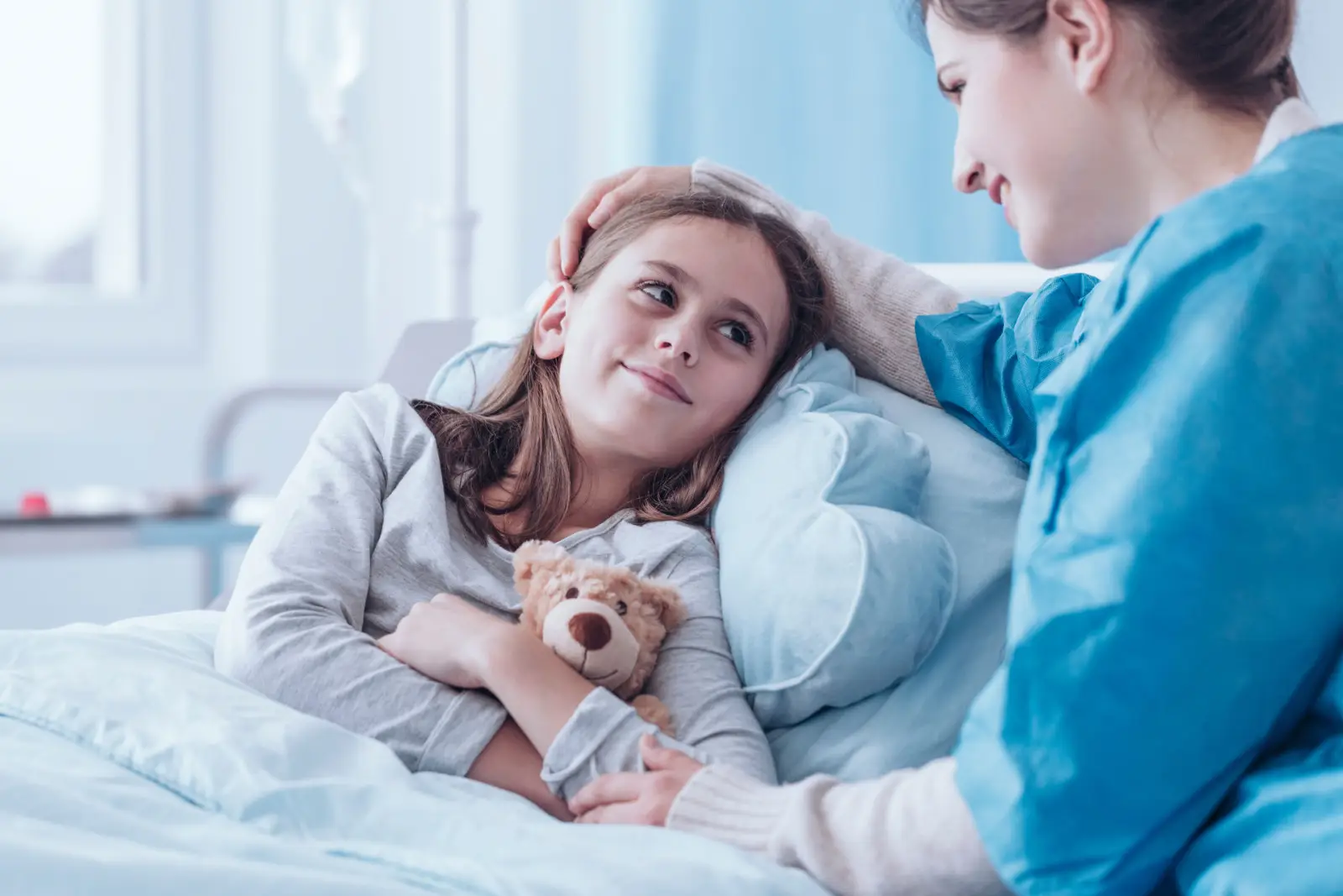 ما هي أسباب التهاب الغدة النكافية عند الأطفال وكيف يمكن علاجها؟