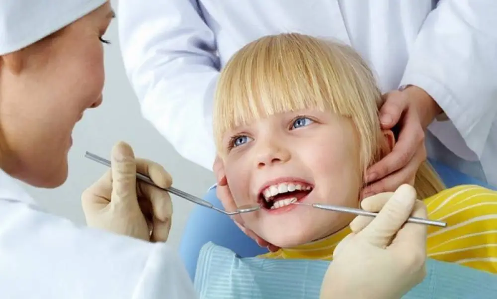 ما أسباب خراج الأسنان عند الأطفال؟