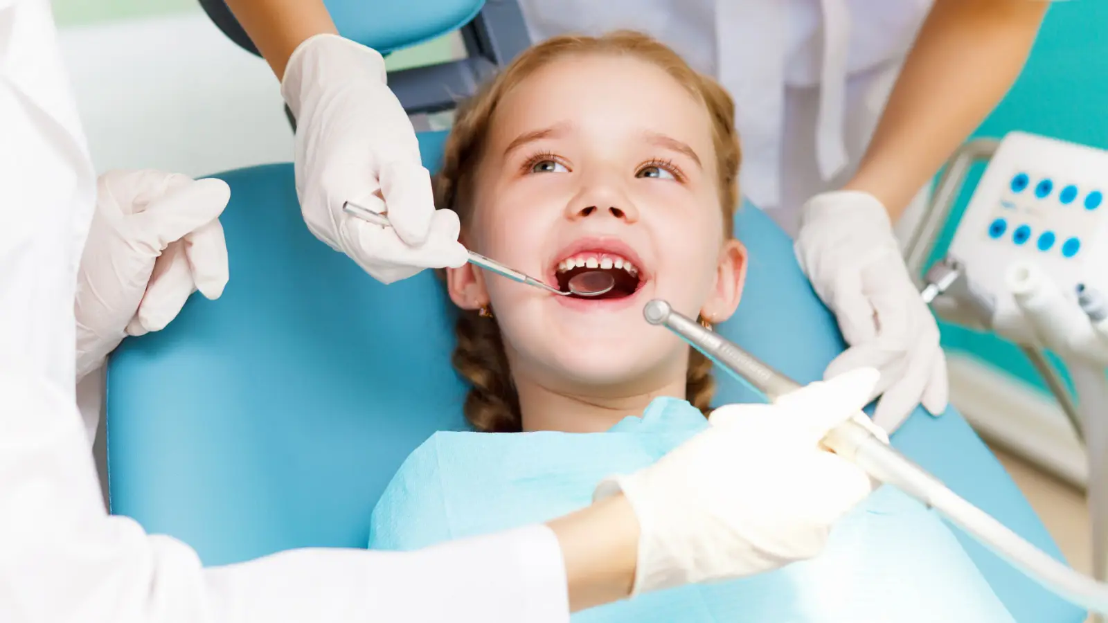 متى يلجأ الطبيب إلى تخدير أسنان الأطفال؟