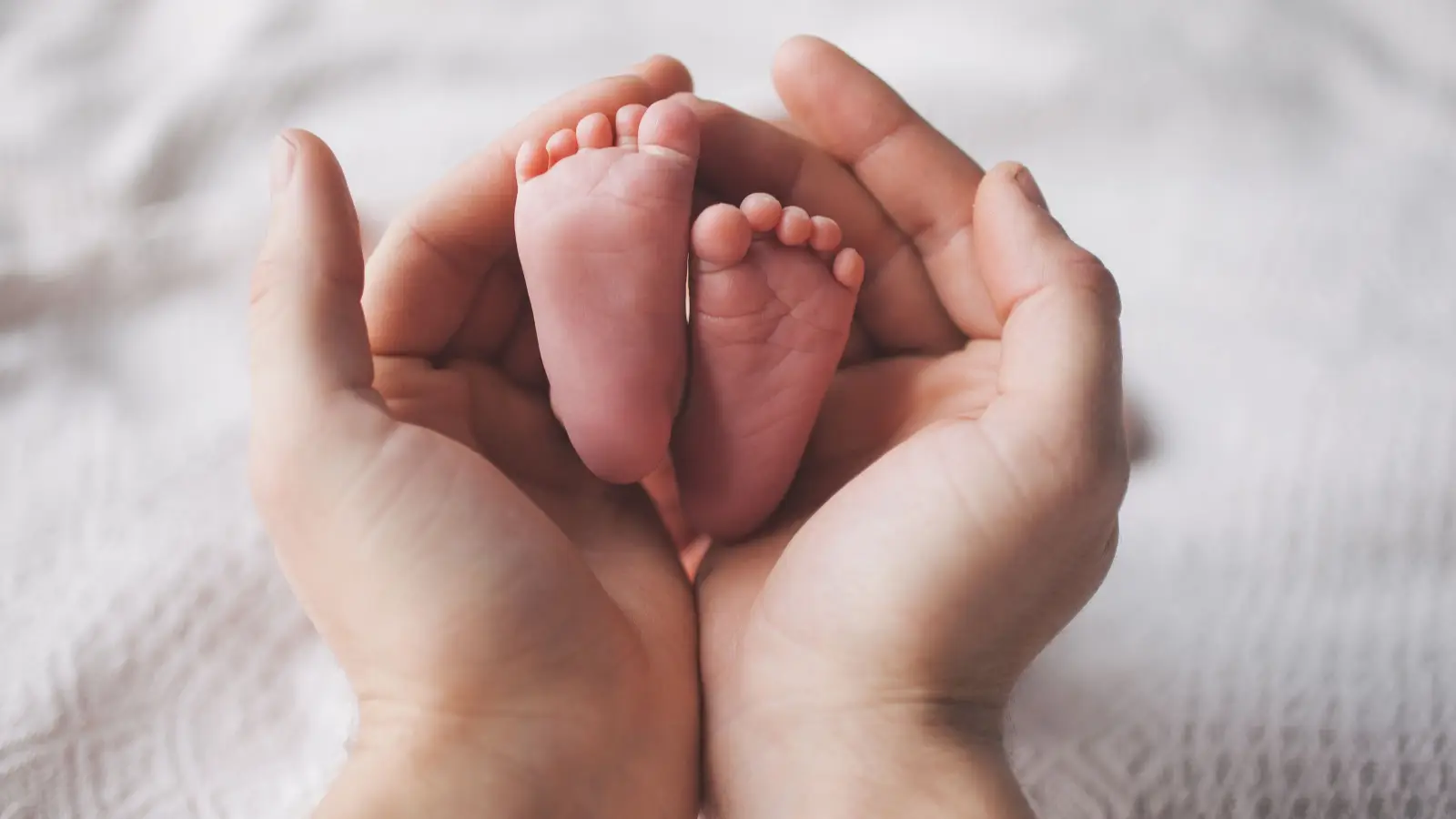 ماذا تعرف عن الولادة الطبيعية مراحلها وفوائدها ومخاطرها؟