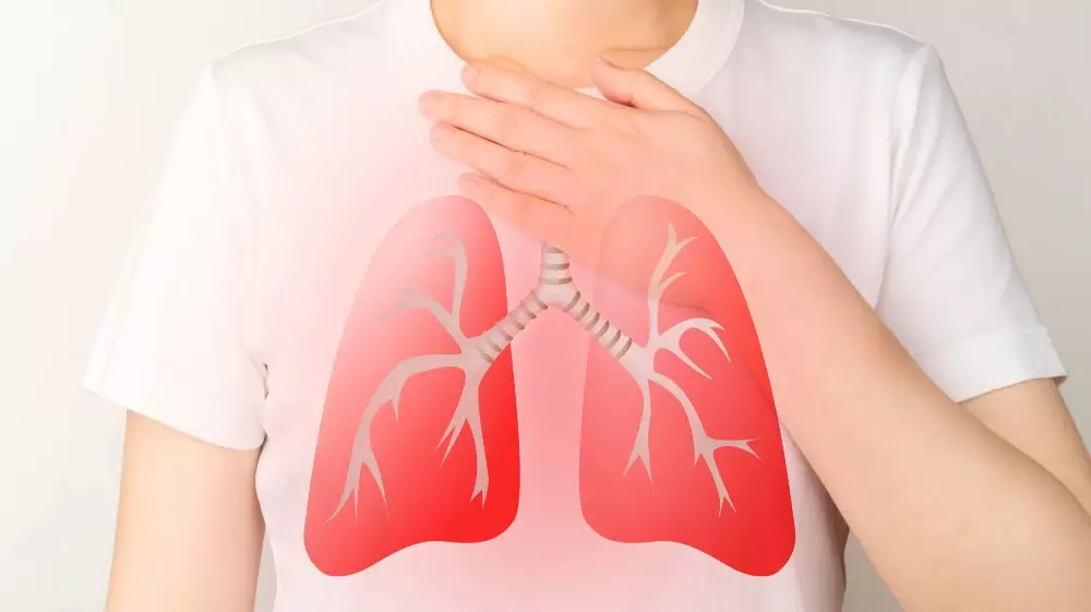 ما أعراض التهاب الشعب الهوائية؟ وكيف يمكن علاجها؟