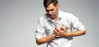 ما هي اسباب نغزات القلب؟ ومتى تكون خطيرة؟