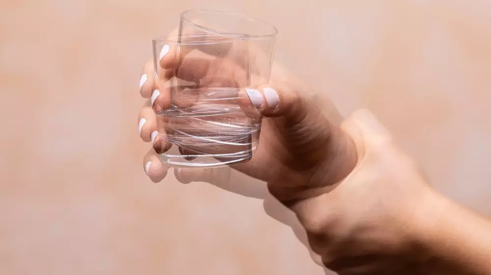 ما أعراض مرض باركنسون؟ وهل يمكن علاجه؟
